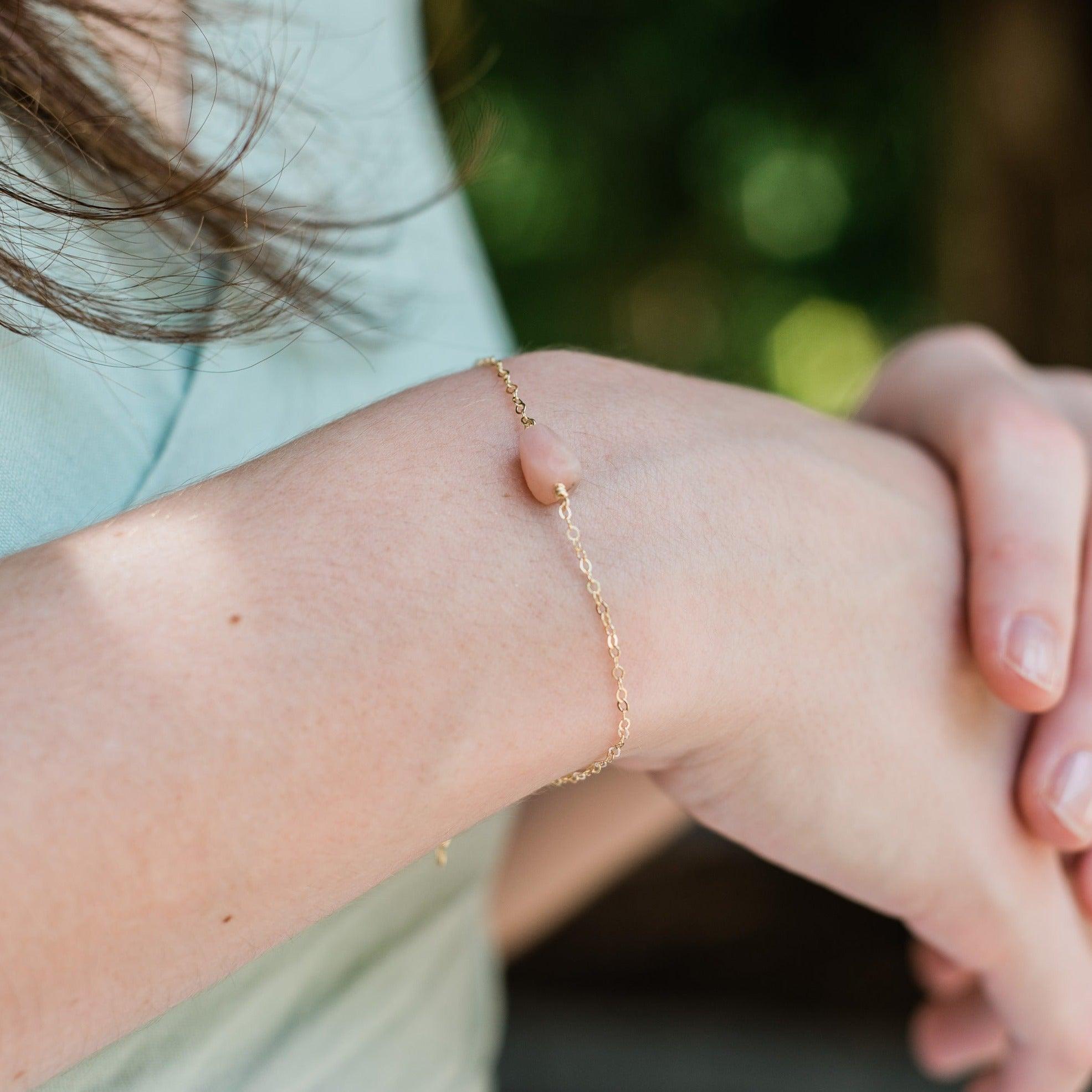 Raw Pink Peruvian Opal Crystal Jewellery Set - Raw Pink Peruvian Opal Crystal Jewellery Set - 14k Gold Fill / Cable / Necklace & Earrings & Bracelet - Luna Tide Handmade Crystal Jewellery
