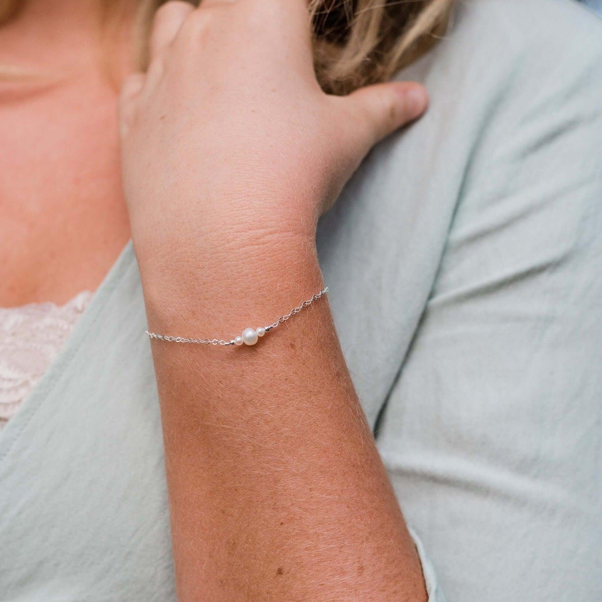 Dainty White Freshwater Pearl Gemstone Bracelet - Dainty White Freshwater Pearl Gemstone Bracelet - 14k Gold Fill - Luna Tide Handmade Crystal Jewellery