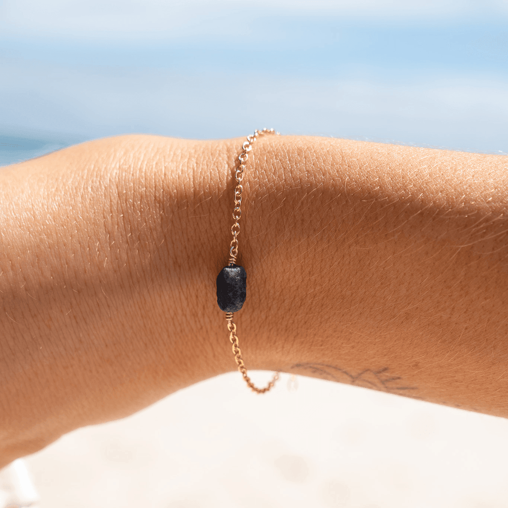 Raw Sapphire Crystal Nugget Bracelet - Raw Sapphire Crystal Nugget Bracelet - 14k Gold Fill - Luna Tide Handmade Crystal Jewellery