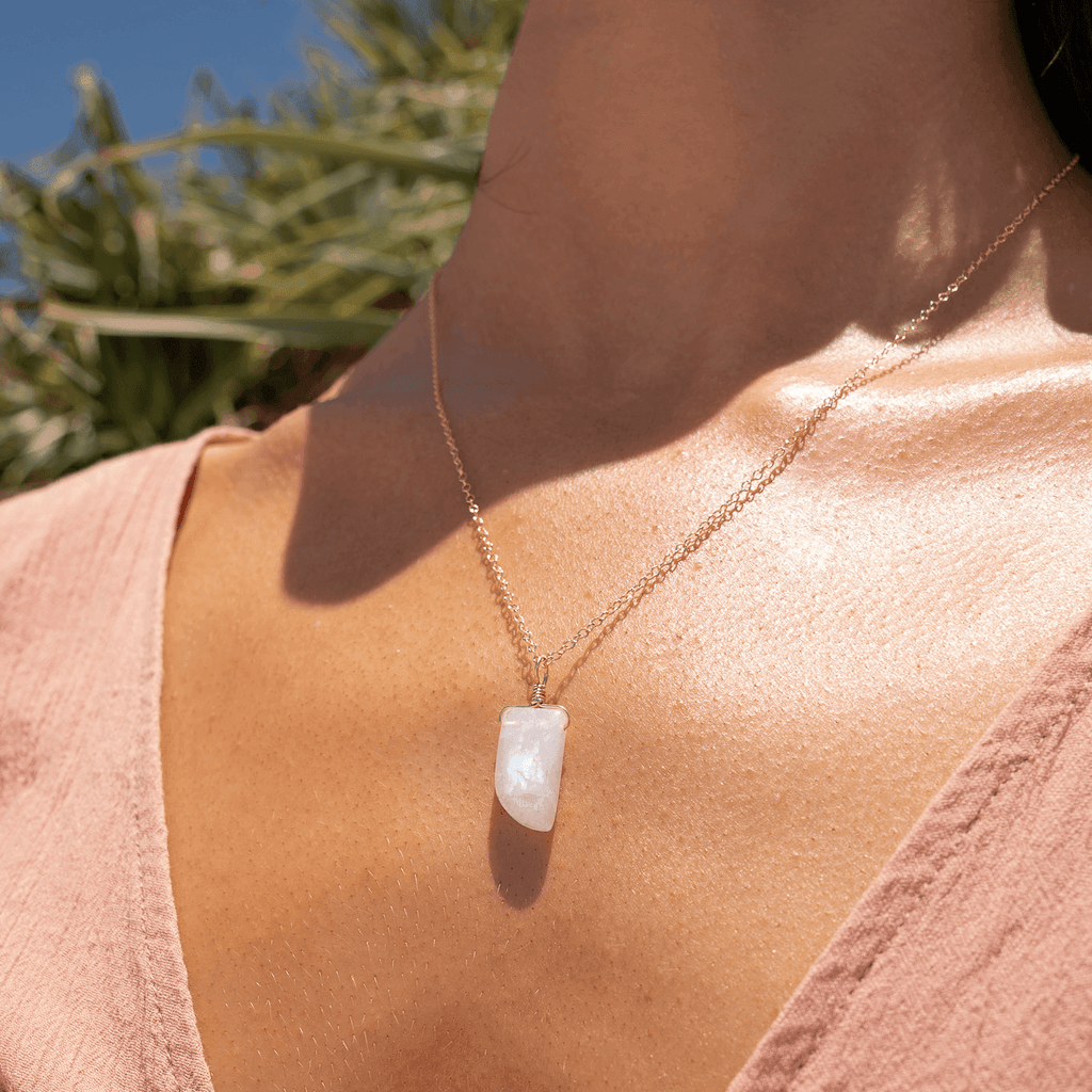 Small Smooth Rainbow Moonstone Gentle Point Crystal Pendant Necklace - Small Smooth Rainbow Moonstone Gentle Point Crystal Pendant Necklace - 14k Gold Fill / Cable - Luna Tide Handmade Crystal Jewellery