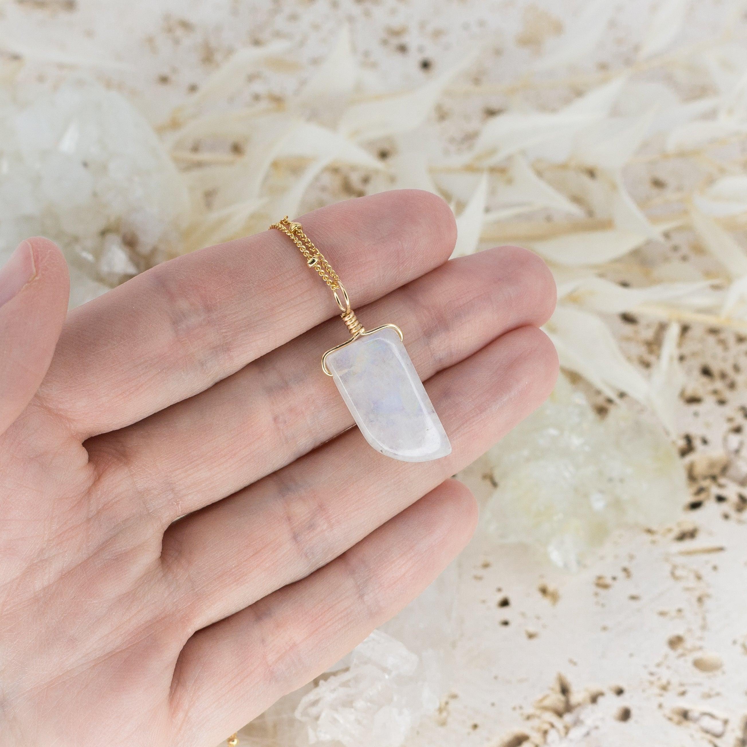 Custom Small Smooth Gentle Point Crystal Pendant Necklace - Custom Small Smooth Gentle Point Crystal Pendant Necklace - 14k Gold Fill / 35cm (14") - Choker / Cable - Luna Tide Handmade Crystal Jewellery