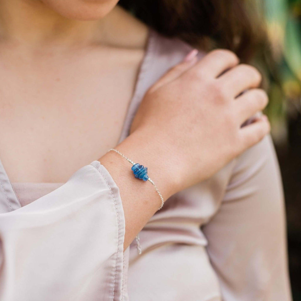 Kyanite Chip Bead Bar Bracelet - Kyanite Chip Bead Bar Bracelet - 14k Gold Fill - Luna Tide Handmade Crystal Jewellery