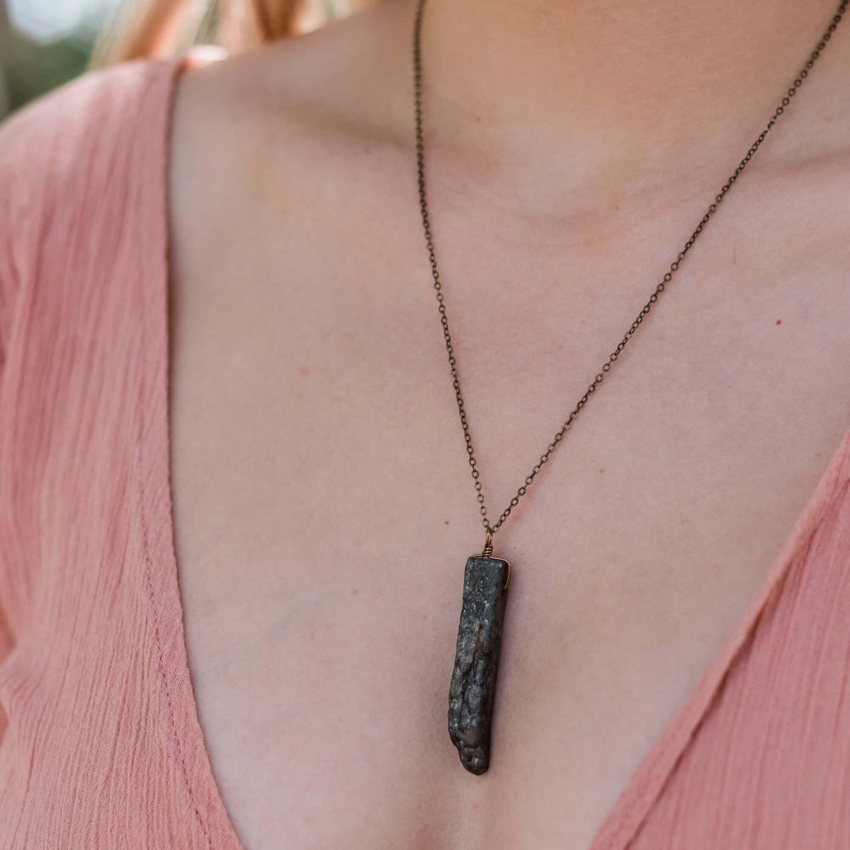 Point Necklace - Green Kyanite - Bronze - Luna Tide Handmade Jewellery